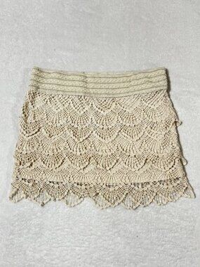 Nabee 100% Cotton Tiered Crochet Mini Skirt Size Medium Cream